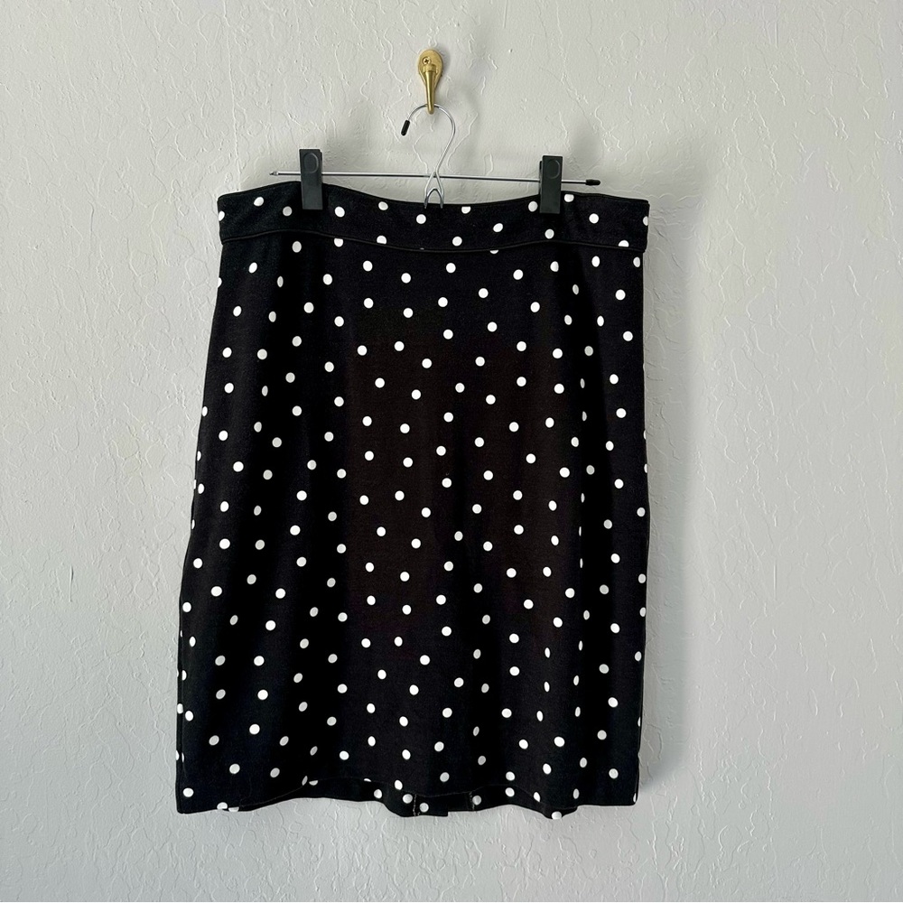 Ann Taylor Black and White Pencil Skirt Knee-Length